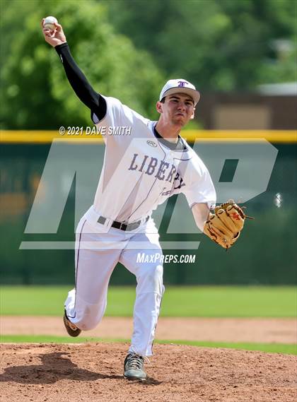 Thumbnail 1 in Clear Creek-Amana vs. Liberty @ Solon High School photogallery.