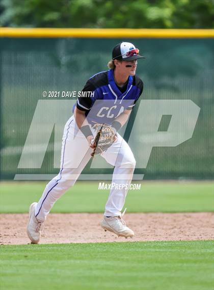 Thumbnail 2 in Clear Creek-Amana vs. Liberty @ Solon High School photogallery.