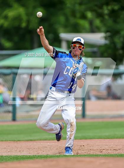 Thumbnail 2 in Clear Creek-Amana vs. Liberty @ Solon High School photogallery.
