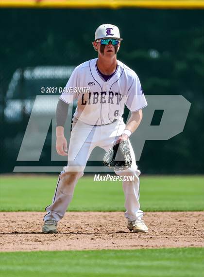 Thumbnail 3 in Clear Creek-Amana vs. Liberty @ Solon High School photogallery.