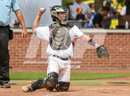 Thumbnail 3 in Clear Creek-Amana vs. Liberty @ Solon High School photogallery.