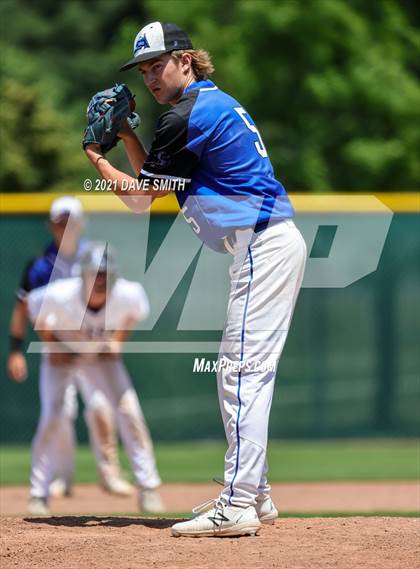 Thumbnail 1 in Clear Creek-Amana vs. Liberty @ Solon High School photogallery.