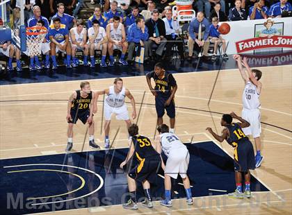 Thumbnail 2 in El Toro vs. Santa Monica (CIF SS D1A Final) photogallery.