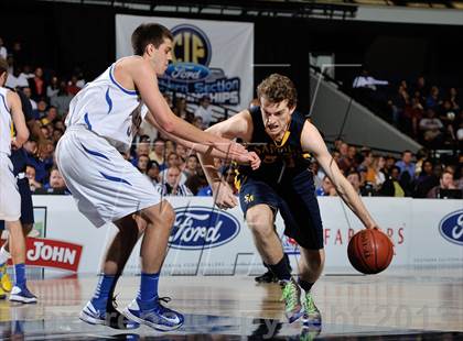 Thumbnail 2 in El Toro vs. Santa Monica (CIF SS D1A Final) photogallery.