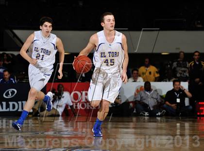 Thumbnail 3 in El Toro vs. Santa Monica (CIF SS D1A Final) photogallery.