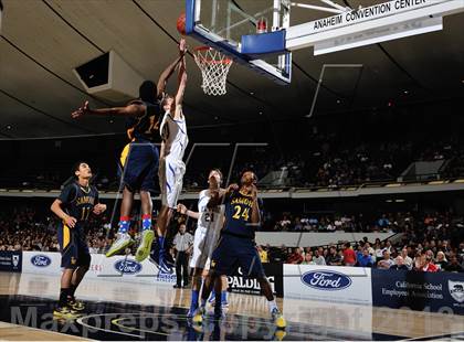 Thumbnail 1 in El Toro vs. Santa Monica (CIF SS D1A Final) photogallery.