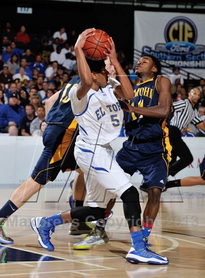 Thumbnail 3 in El Toro vs. Santa Monica (CIF SS D1A Final) photogallery.