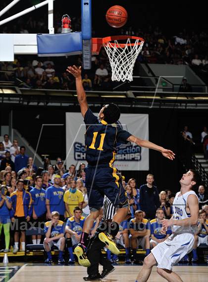 Thumbnail 2 in El Toro vs. Santa Monica (CIF SS D1A Final) photogallery.