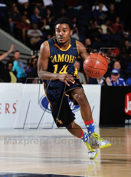 Thumbnail 3 in El Toro vs. Santa Monica (CIF SS D1A Final) photogallery.