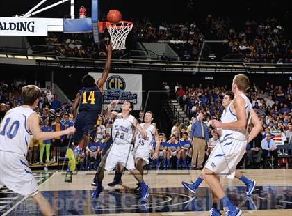 Thumbnail 3 in El Toro vs. Santa Monica (CIF SS D1A Final) photogallery.