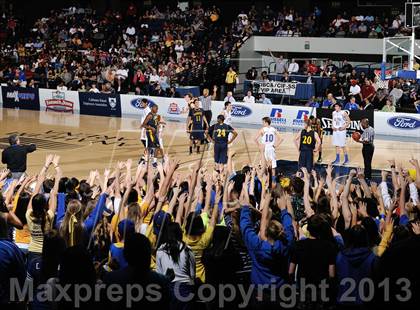 Thumbnail 3 in El Toro vs. Santa Monica (CIF SS D1A Final) photogallery.