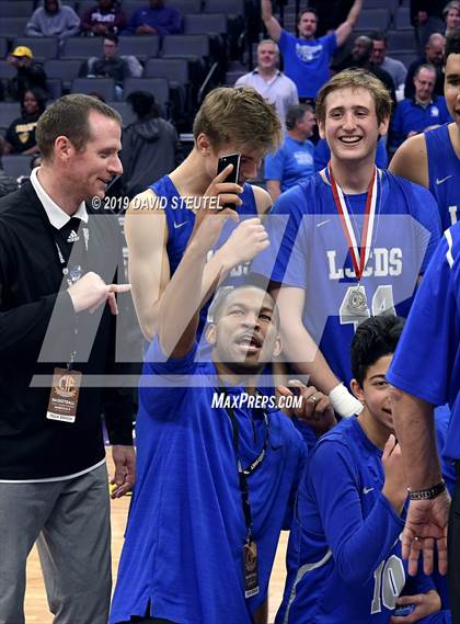 Thumbnail 3 in La Jolla Country Day vs. University (CIF State D3 Final) photogallery.