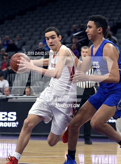 Thumbnail 2 in La Jolla Country Day vs. University (CIF State D3 Final) photogallery.