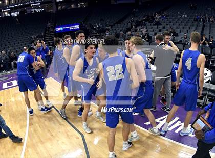 Thumbnail 2 in La Jolla Country Day vs. University (CIF State D3 Final) photogallery.