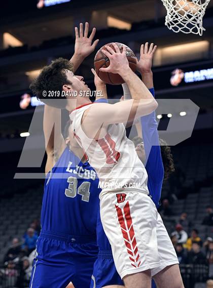 Thumbnail 2 in La Jolla Country Day vs. University (CIF State D3 Final) photogallery.