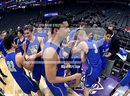 Thumbnail 1 in La Jolla Country Day vs. University (CIF State D3 Final) photogallery.