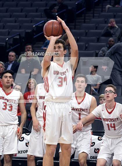 Thumbnail 2 in La Jolla Country Day vs. University (CIF State D3 Final) photogallery.