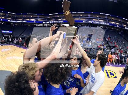 Thumbnail 1 in La Jolla Country Day vs. University (CIF State D3 Final) photogallery.