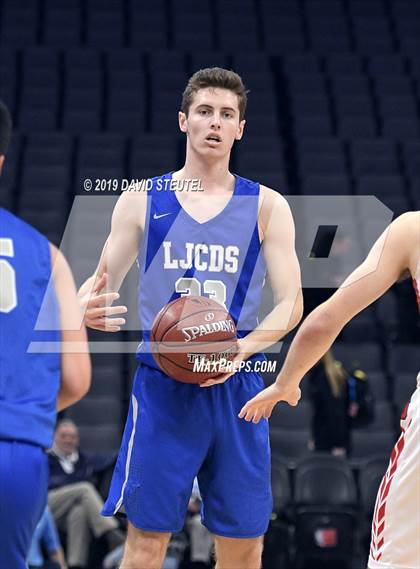 Thumbnail 2 in La Jolla Country Day vs. University (CIF State D3 Final) photogallery.