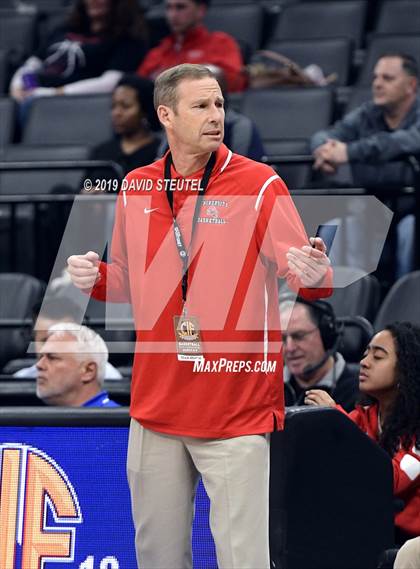 Thumbnail 2 in La Jolla Country Day vs. University (CIF State D3 Final) photogallery.