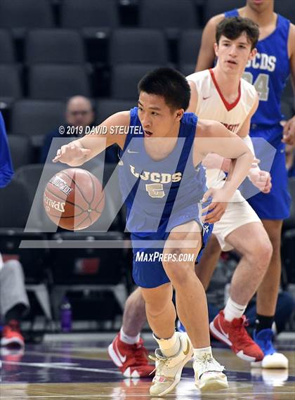 Thumbnail 3 in La Jolla Country Day vs. University (CIF State D3 Final) photogallery.