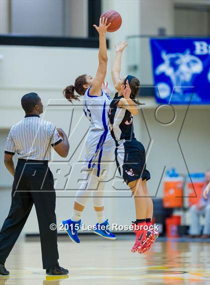 Thumbnail 2 in Churchill vs. MacArthur photogallery.