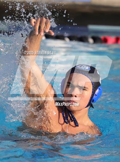 Thumbnail 1 in Coronado vs. Eastlake (CIF SDS Division 1 Quarterfinal) photogallery.