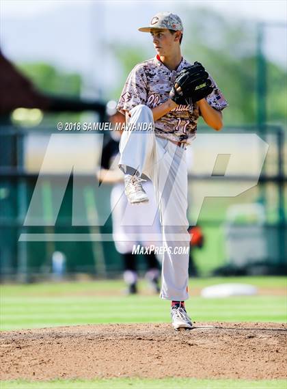 Thumbnail 3 in Chaminade vs Harvard-Westlake photogallery.
