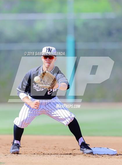 Thumbnail 3 in Chaminade vs Harvard-Westlake photogallery.