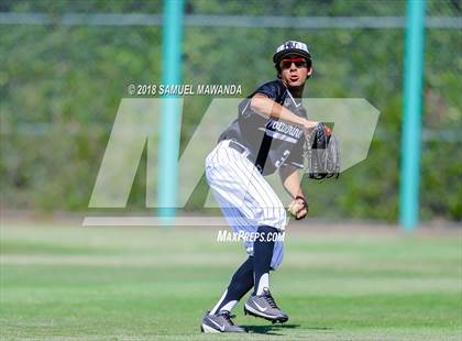 Thumbnail 2 in Chaminade vs Harvard-Westlake photogallery.