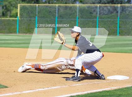 Thumbnail 2 in Chaminade vs Harvard-Westlake photogallery.