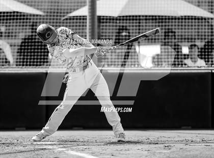Thumbnail 1 in Chaminade vs Harvard-Westlake photogallery.