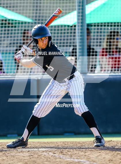 Thumbnail 3 in Chaminade vs Harvard-Westlake photogallery.