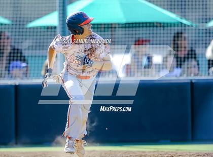 Thumbnail 3 in Chaminade vs Harvard-Westlake photogallery.