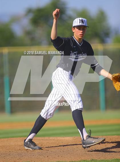 Thumbnail 2 in Chaminade vs Harvard-Westlake photogallery.