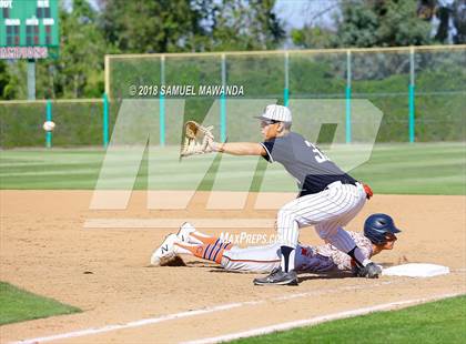 Thumbnail 1 in Chaminade vs Harvard-Westlake photogallery.