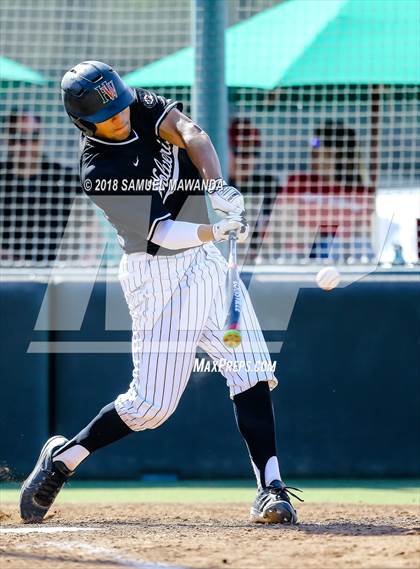 Thumbnail 3 in Chaminade vs Harvard-Westlake photogallery.