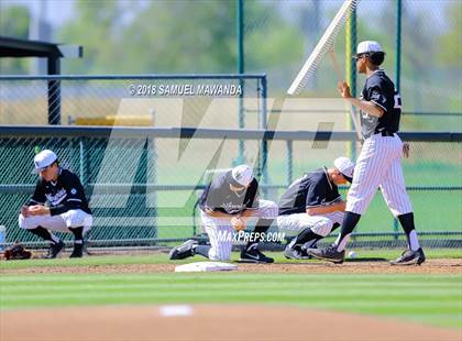 Thumbnail 3 in Chaminade vs Harvard-Westlake photogallery.