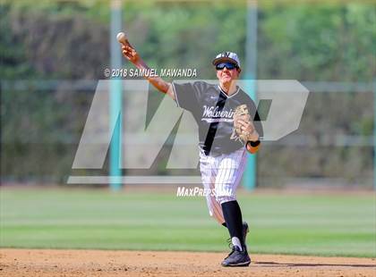 Thumbnail 2 in Chaminade vs Harvard-Westlake photogallery.
