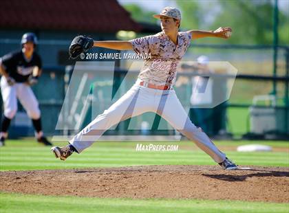 Thumbnail 3 in Chaminade vs Harvard-Westlake photogallery.