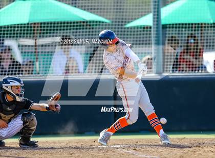 Thumbnail 3 in Chaminade vs Harvard-Westlake photogallery.