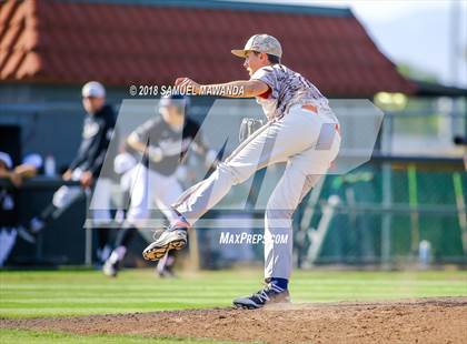 Thumbnail 2 in Chaminade vs Harvard-Westlake photogallery.