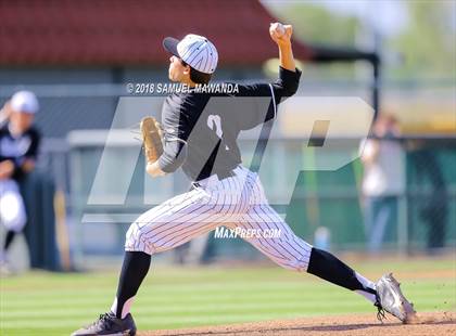 Thumbnail 2 in Chaminade vs Harvard-Westlake photogallery.