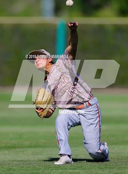 Thumbnail 2 in Chaminade vs Harvard-Westlake photogallery.