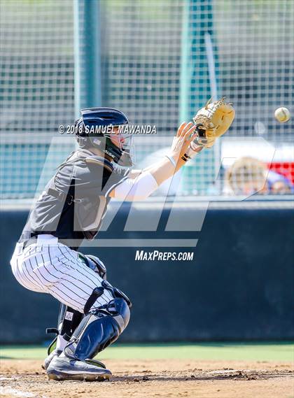 Thumbnail 3 in Chaminade vs Harvard-Westlake photogallery.