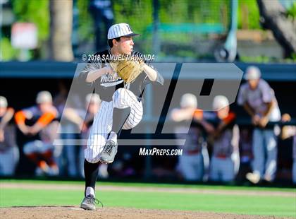 Thumbnail 3 in Chaminade vs Harvard-Westlake photogallery.