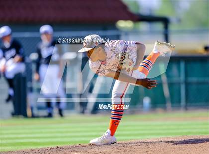 Thumbnail 1 in Chaminade vs Harvard-Westlake photogallery.