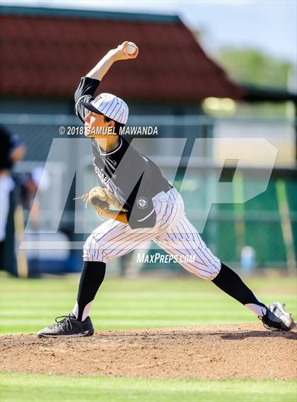Thumbnail 3 in Chaminade vs Harvard-Westlake photogallery.