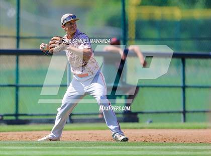 Thumbnail 3 in Chaminade vs Harvard-Westlake photogallery.