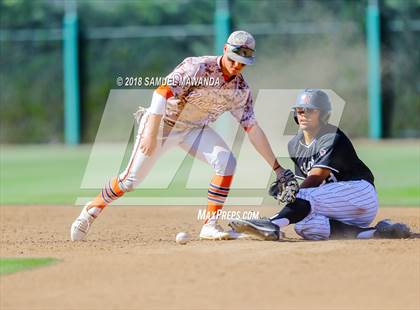 Thumbnail 3 in Chaminade vs Harvard-Westlake photogallery.